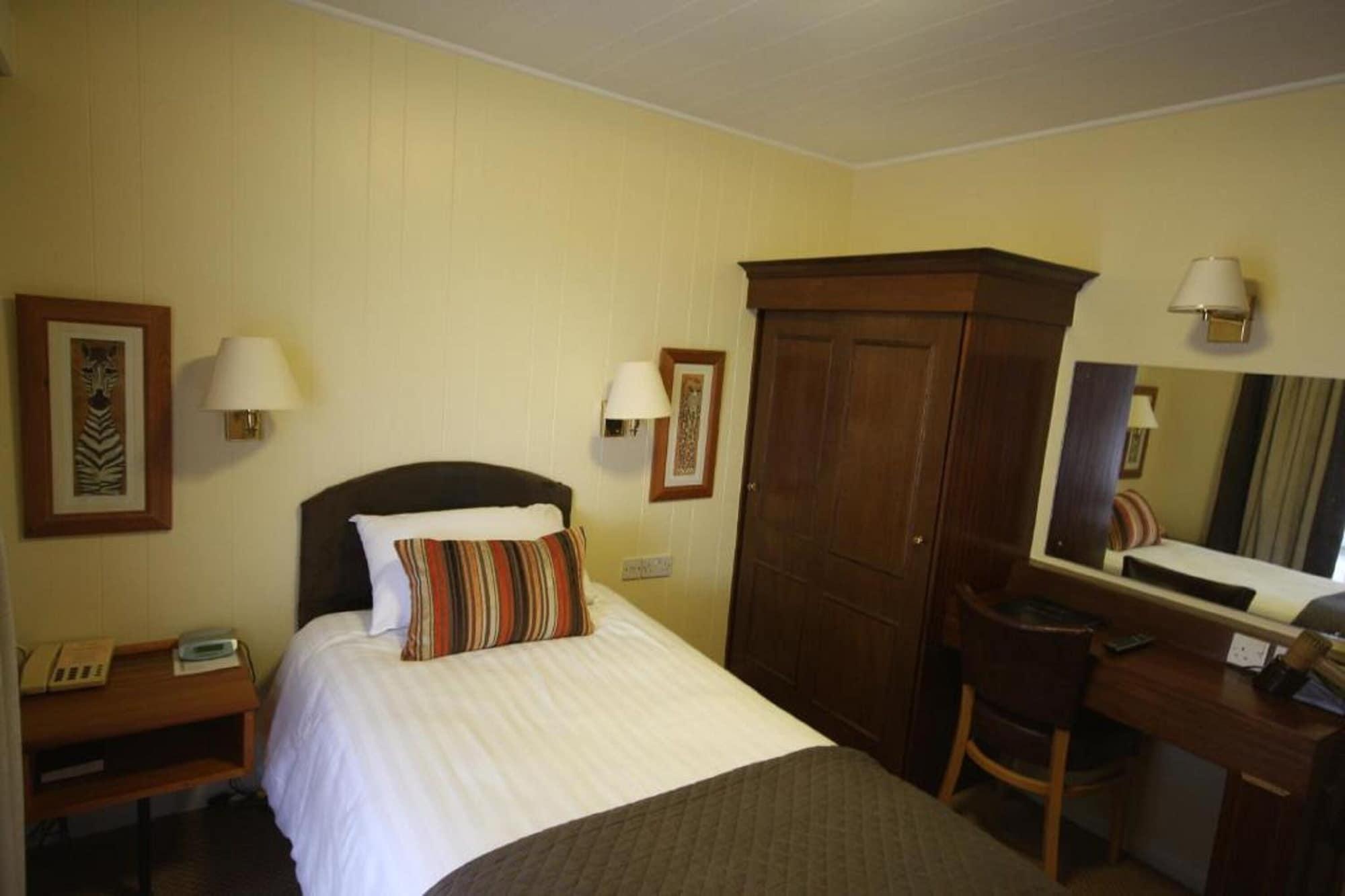 Gipsy Hill Hotel เอ็กซิเตอร์ ภายนอก รูปภาพ